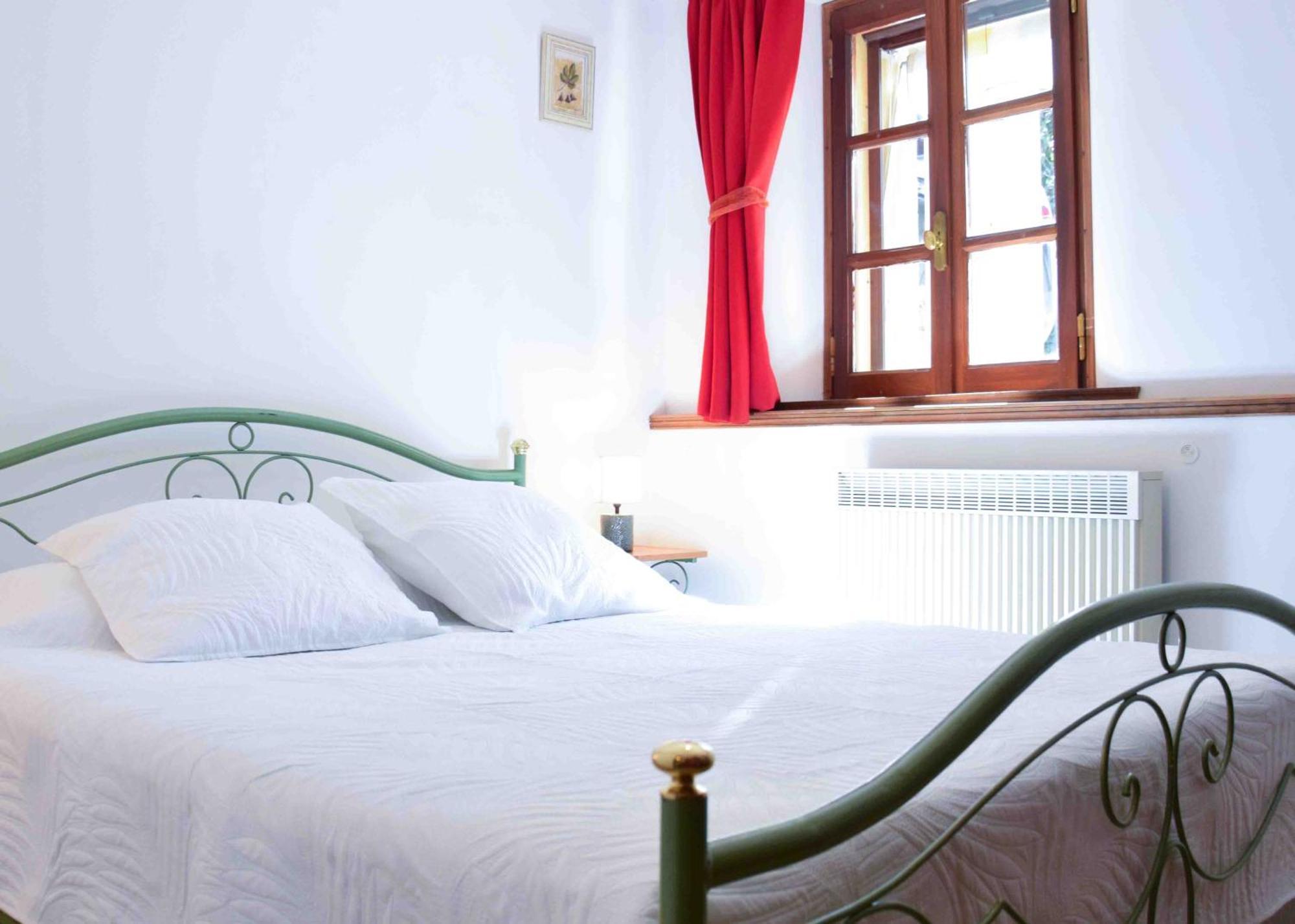 Les Grands Pres Des Baronnies Guest House La Roche-sur-le-Buis ภายนอก รูปภาพ